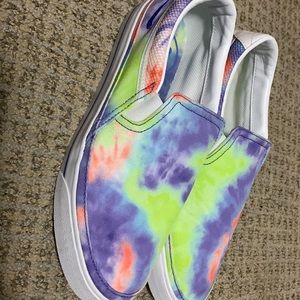 Women’s Nike slip on shoes 9 never worn!